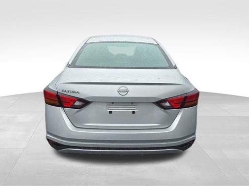 2024 Nissan Altima S FWD