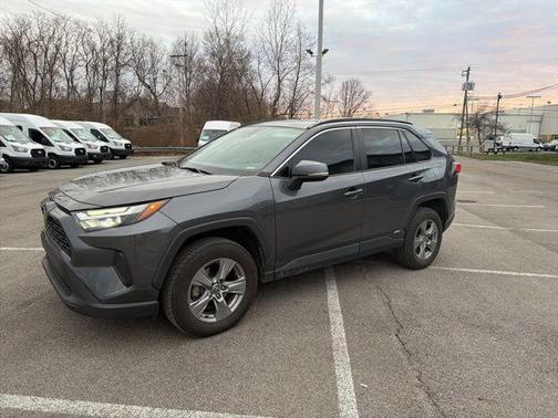 2022 Toyota RAV4 Hybrid XLE