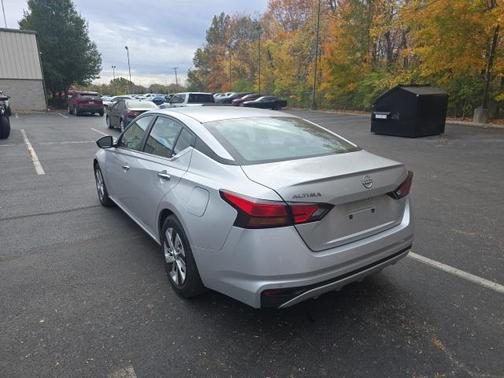 2024 Nissan Altima S FWD