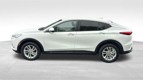 Summit White 2025 Buick Envista Preferred FWD