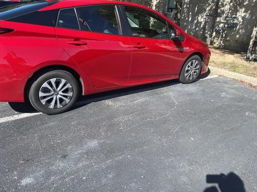 2021 Toyota Prius XLE