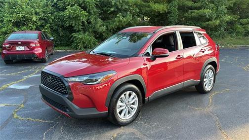 2024 Toyota Corolla Cross LE