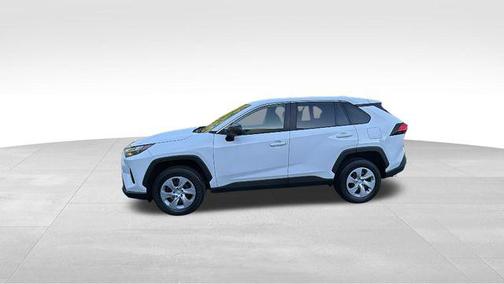 0040 2024 Toyota RAV4 LE