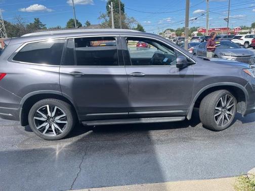 2019 Honda Pilot Touring 8-Passenger