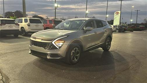 2024 Kia Sportage LX