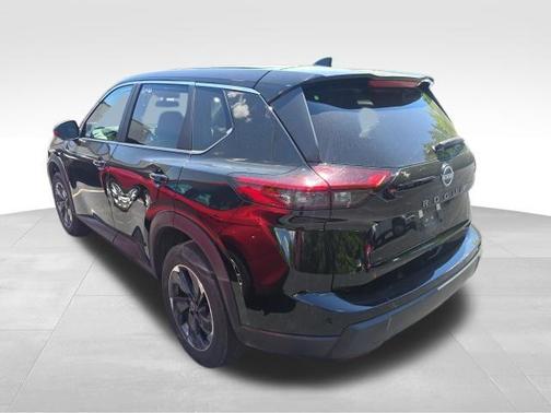 Super Black 2025 Nissan Rogue SV