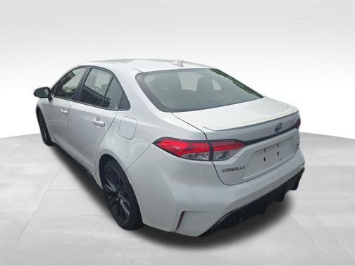 0040 2025 Toyota Corolla Hybrid SE