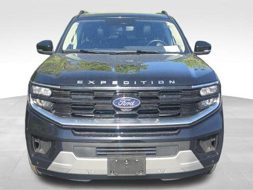 Black Metallic 2025 Ford Expedition Platinum
