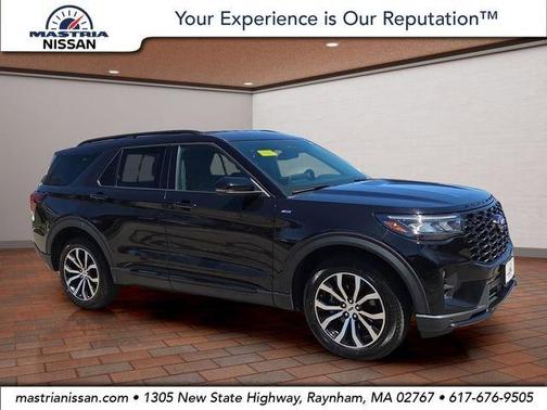 Black Metallic 2025 Ford Explorer ST-Line