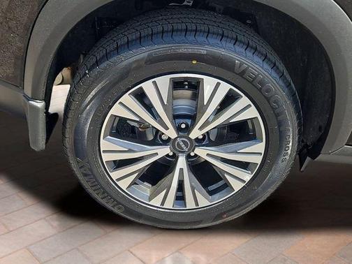 Black 2023 Nissan Rogue SV