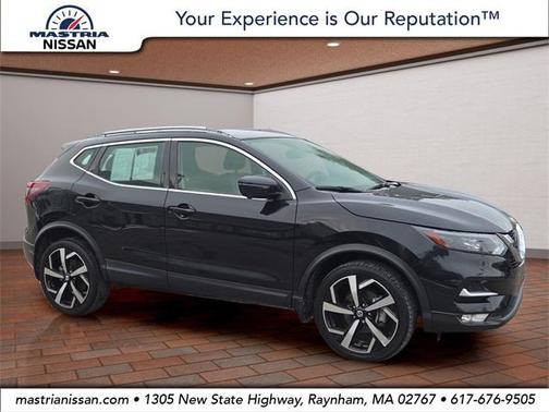 2022 Nissan Rogue Sport SL