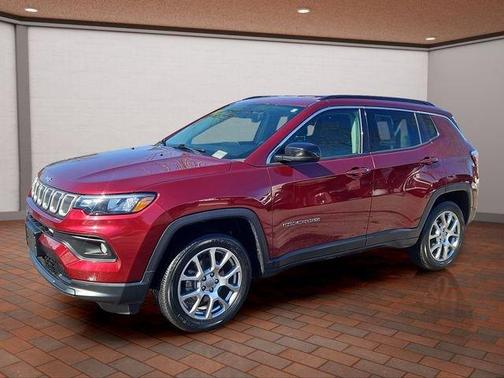 Velvet Red Pearlcoat 2022 Jeep Compass Latitude Lux