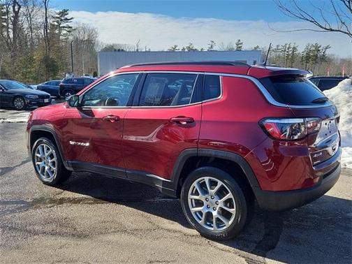 2022 Jeep Compass Latitude Lux