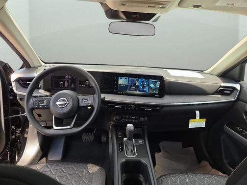 Super Black 2026 Nissan Kicks SV