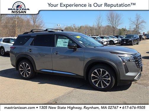 2026 Nissan Pathfinder Platinum