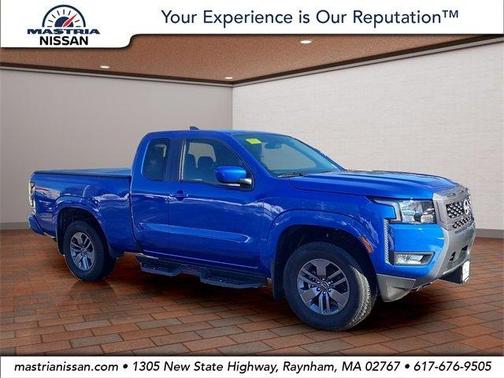 2025 Nissan Frontier SV