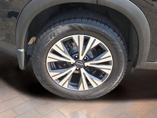 Black 2023 Nissan Rogue SV