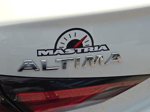 Glacier White 2020 Nissan Altima 2.5 S