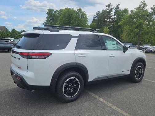 Everest White P 2026 Nissan Pathfinder Rock Creek