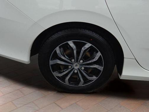 White 2018 Honda Civic LX