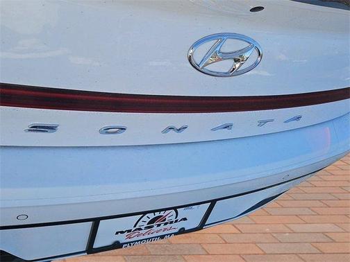 2023 Hyundai SONATA Hybrid Limited