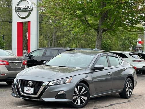 2022 Nissan Altima 2.5 SV