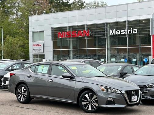 2022 Nissan Altima 2.5 SV
