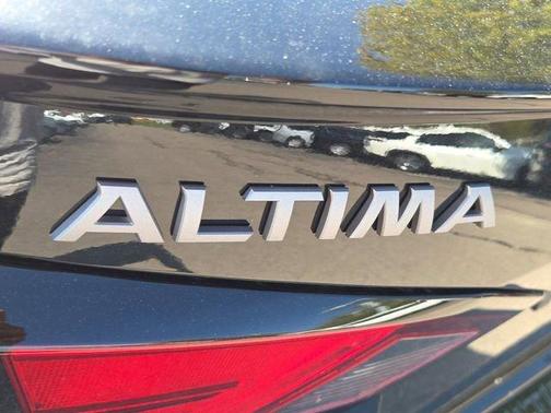 Black 2026 Nissan Altima 2.5 SV