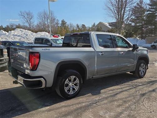 2025 GMC Sierra 1500 SLT