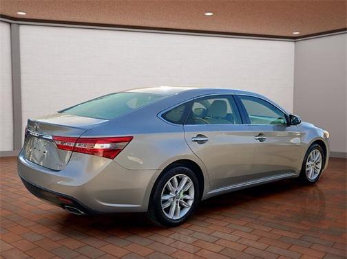 2014 Toyota Avalon XLE