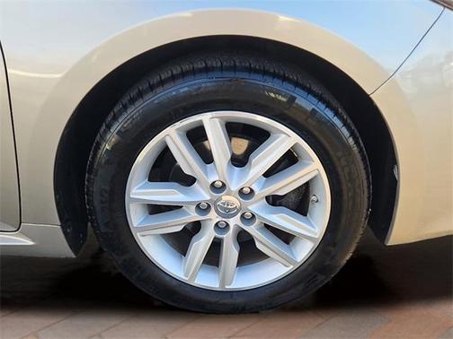 2014 Toyota Avalon XLE