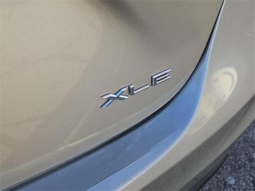 2014 Toyota Avalon XLE