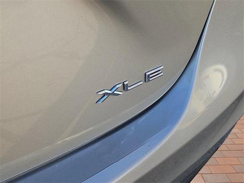 2014 Toyota Avalon XLE