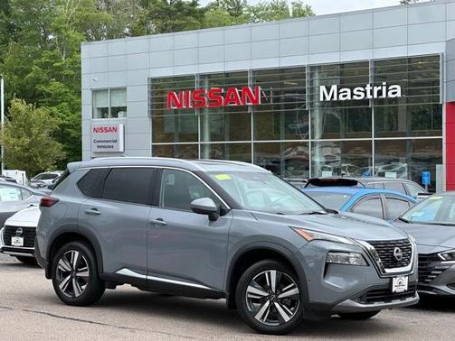 2022 Nissan Rogue SL