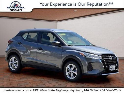 Gun Metallic 2025 Nissan Kicks Play S