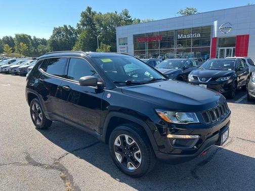 Photo 1 of 32 of 2018 Jeep Compass Trailhawk