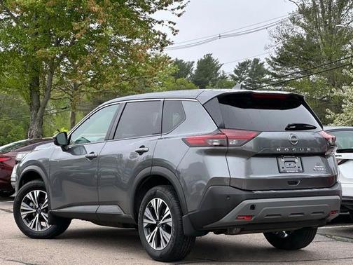 2022 Nissan Rogue SV
