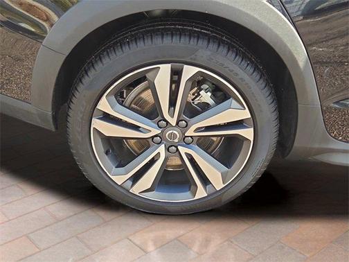 2025 Volvo V60 Cross Country B5 Plus