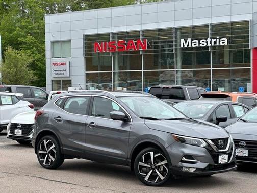 2022 Nissan Rogue Sport SL