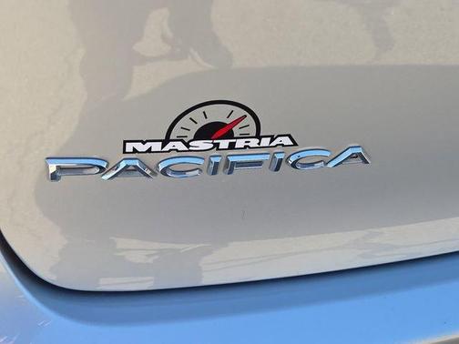 Silver Mist Clearcoat 2024 Chrysler Pacifica Touring-L