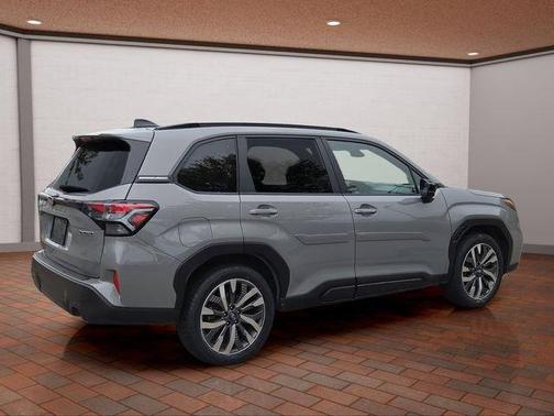 Riverrock Green 2025 Subaru Forester Touring