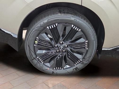 Champagne Silver 2027 Nissan Murano Platinum