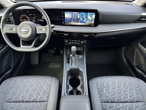 Gun Metallic 2026 Nissan Kicks SV