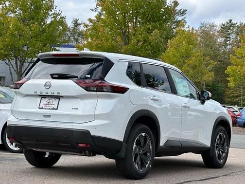2025 Nissan Rogue SV