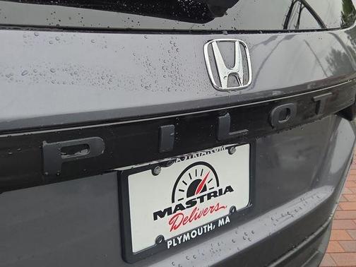 Gray 2025 Honda Pilot EX-L
