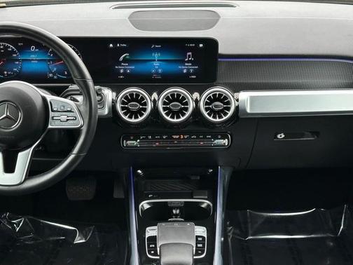 2022 Mercedes-Benz GLB 250 Base 4MATIC
