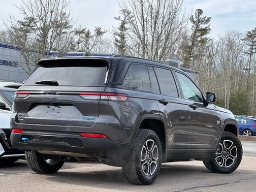 2024 Jeep Grand Cherokee 4xe Trailhawk