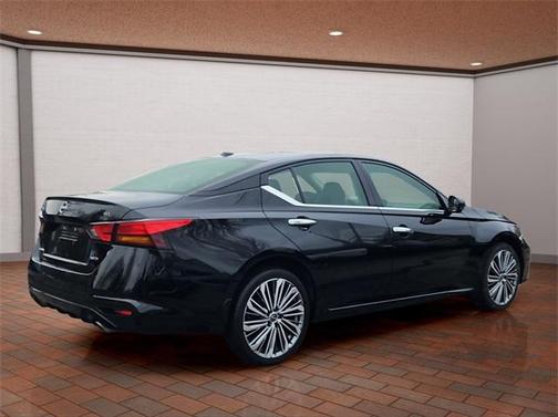 2024 Nissan Altima 2.5 SL