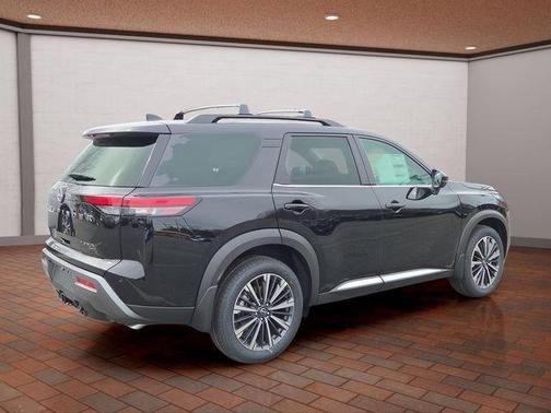 Black 2026 Nissan Pathfinder Platinum
