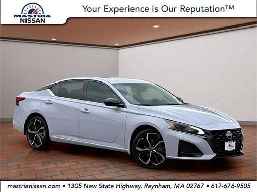 2023 Nissan Altima 2.5 SR
